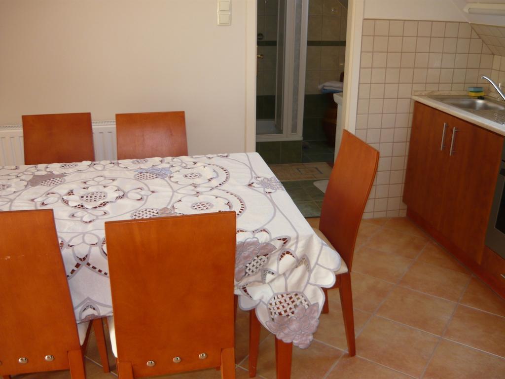 Kaman Vendeghaz Appartement Alsópáhok Kamer foto
